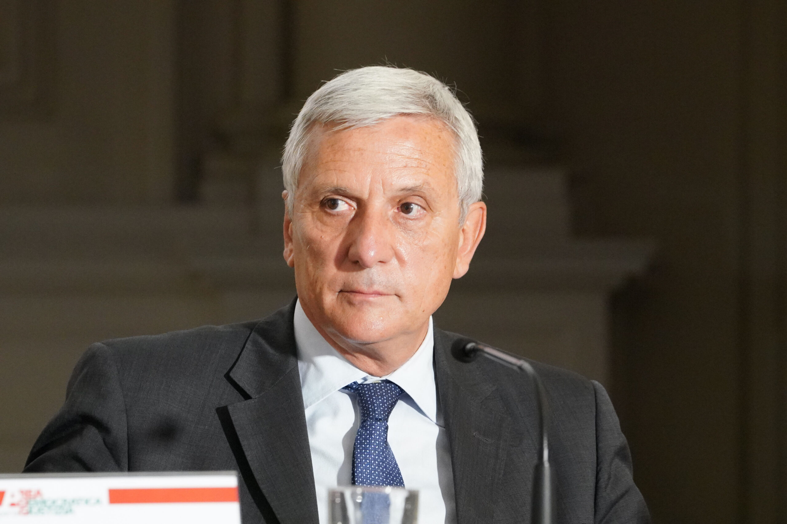Massimo Luciani, juiz constitucional da Corte Constitucional italiana, será o relator dos casos que questionam a norma que bloqueia ações civis sem pagamento prévio de taxa judiciária.
