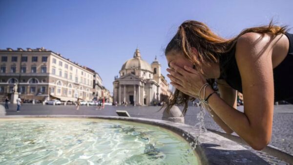 Alta pressão subtropical chega ao centro-norte do país. Calor deve durar até o feriado de 2 de junho, com pico na Toscana e no noroeste.