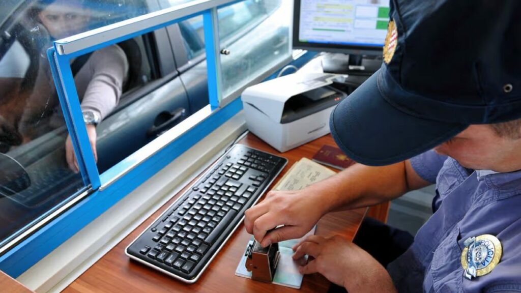 Novo sistema europeu já flagrou 7 mil viajantes que ficaram além do prazo na Schengen