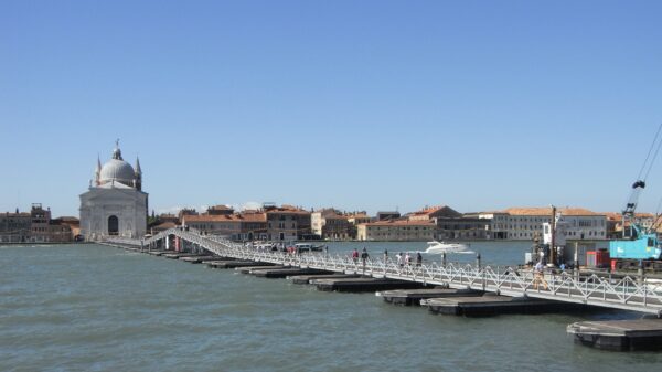 Fogos da Festa del Redentore sobre o Bacino di San Marco, em Veneza