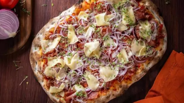 O evento ocupa o Memorial da América Latina com shows, pratos típicos de restaurantes renomados, pisa da uva e opções inclusivas