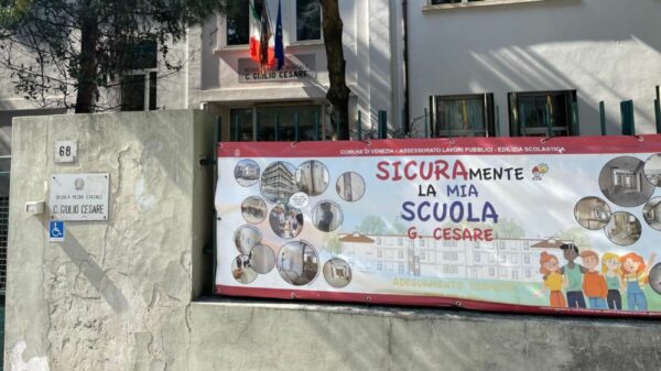 Escola na Itália com 10 "italófonos" entre 118 alunos vira polêmica; direção reage