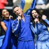 Cantora se apresentou com Robbie Williams e Nicole Scherzinger no MetLife, repetindo a dobradinha do Mundial de Clubes.