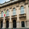 Facade of the historic headquarters of the Politecnico di Milano, inaugurated in 1863, in Milan, a leading university in the Italian city ranked highest in the QS Best Student Cities 2027 ranking, published in July 2026. (Photo: Reproduction)