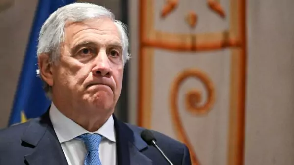 Antonio Tajani, Vice Primo Ministro e Ministro degli Affari Esteri italiano: critiche alla proposta spagnola di regolarizzare i migranti.