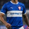 Camisa azul do Palmeiras resgata a Cruz de Savoia, símbolo das origens italianas do clube | Foto: Criada por IA