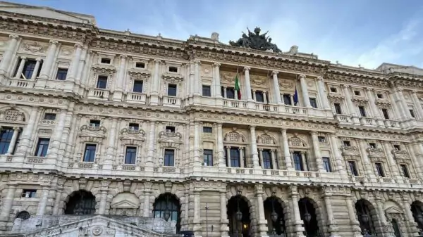 Palácio da Corte Suprema de Cassação, em Roma, tribunal que decidiu a controvérsia sobre a cidadania dos menores bipólides.