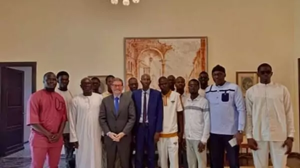 Embaixador italiano no Senegal recebe 12 trabalhadores do projeto ‘Novos Destinos’