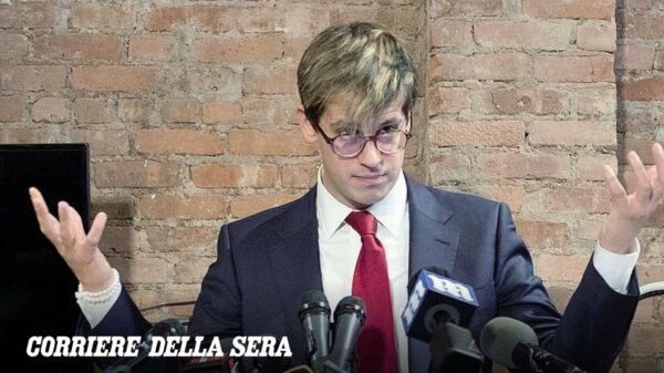 Influencer Milo Yiannopoulos é detido pelo ICE e expulso dos Estados Unidos