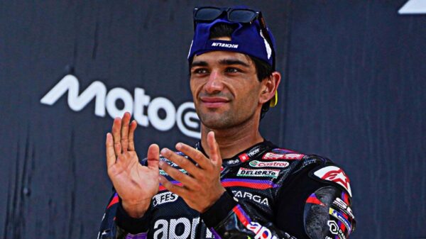Martin faz record e conquista pole em Silverstone na MotoGP