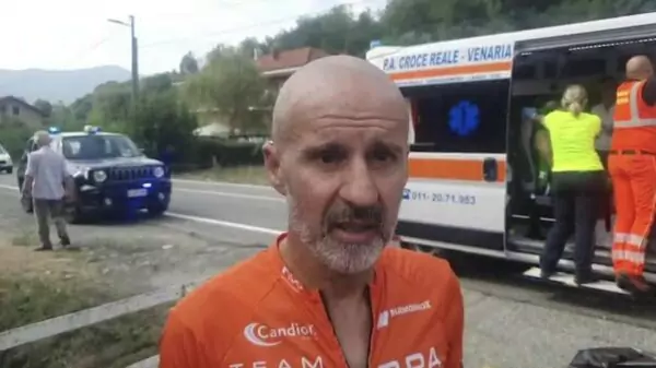 Ciclistas são atropelados duas vezes por motorista em Lanzo Torinese