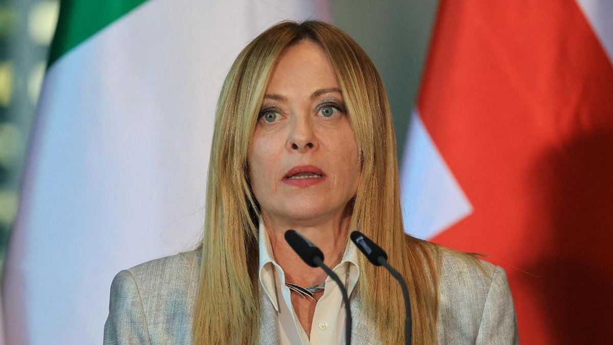Modelo Albânia: Itália propõe hubs de deportação fora da UE para cúpula de agosto