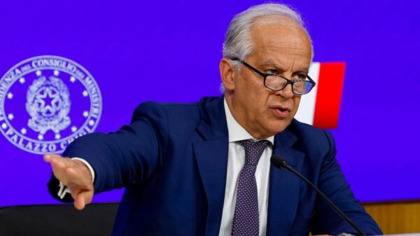Governo italiano decide em 31 de agosto se mantém controles com a Espanha