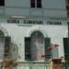 lunos durante atividade em uma escola italiana; estudantes sem cidadania italiana representam 11,6% das matrículas no país.