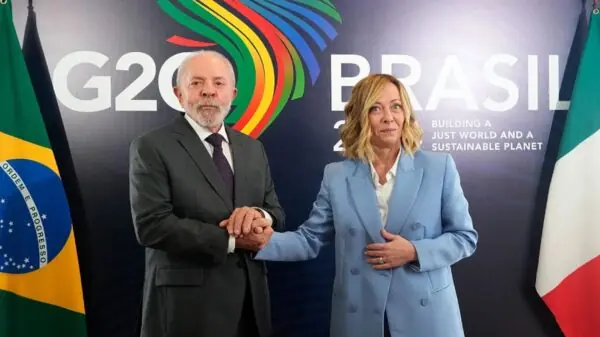 O presidente Luiz Inácio Lula da Silva e a primeira-ministra da Itália, Giorgia Meloni, durante a Cúpula do G20, no Rio de Janeiro, em novembro de 2024