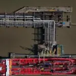 Petróleo dispara e barril do Brent supera US$ 102