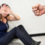 Mulher é atacada a marteladas pelo ex-companheiro em Calitri, no sul da Itália