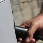 Itália abre bônus para instalação de carregadores elétricos privados