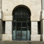 Bolsa de Milão fecha em leve queda, com alta da Tim após reforço da Poste