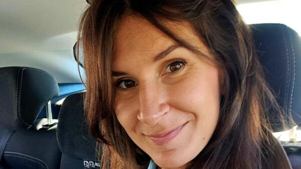 Enfermeira italiana vai a Abu Dhabi e diz ganhar 6 mil euros por mês