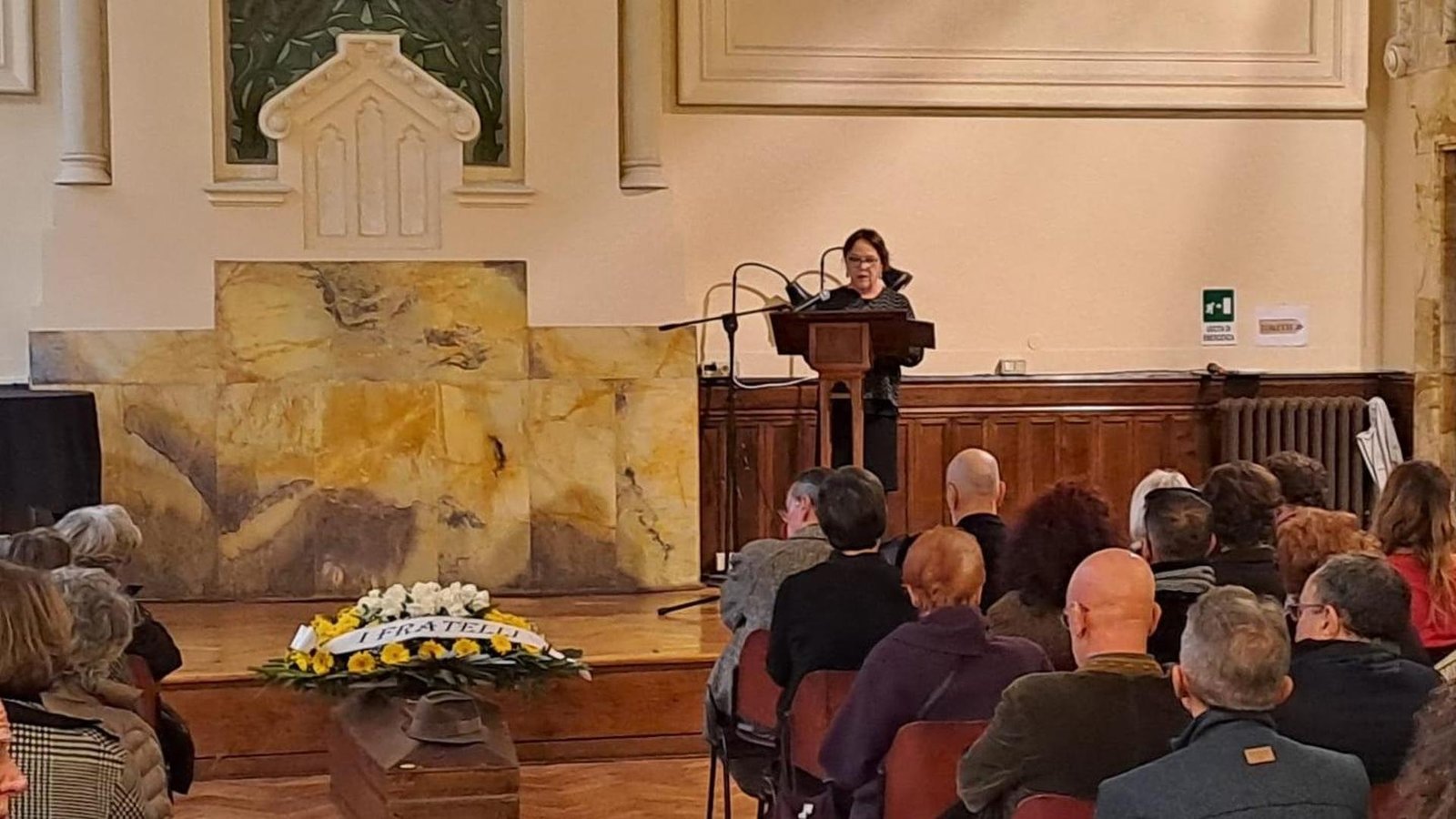 Itália ganha o celebrante laico, que reinventa funerais fora da liturgia