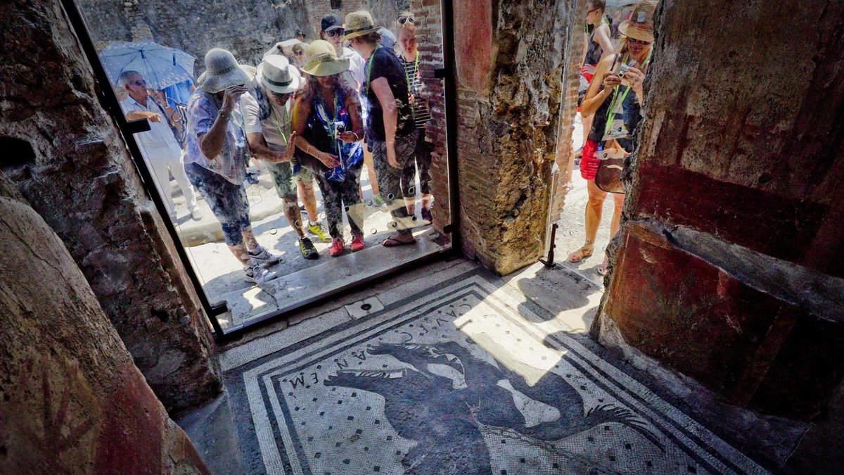 Calor extremo fecha museus em Paris e Pompeia bate recorde de visitas na Itália