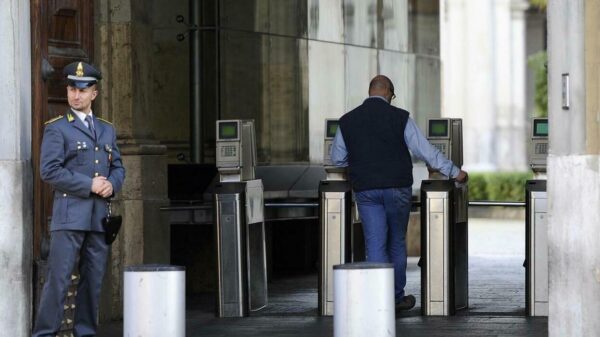 Servidores públicos na Itália terão TFS e TFR mais rápidos a partir de 2027