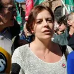 Advogados de ex-colaboradores propõem trégua a Ilaria Salis por dívida de 300 mil euros