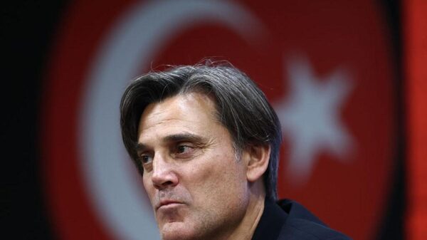 Montella diz que Itália o procurou no passado, mas seu coração está na Turquia