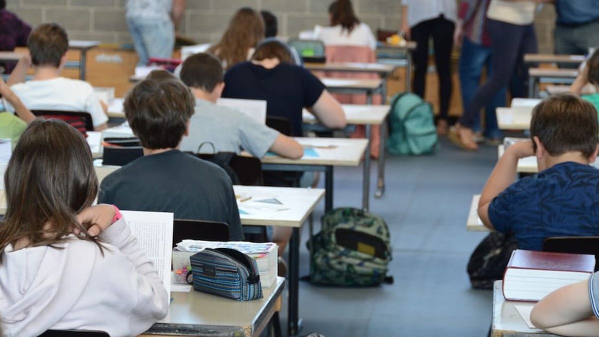 Itália libera adesão a seguro-saúde para 1,2 milhão de trabalhadores da escola