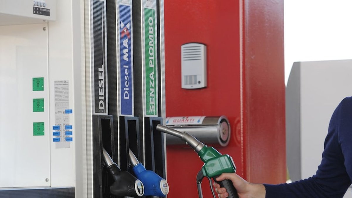 Itália prorroga por cinco dias o corte de imposto sobre o diesel