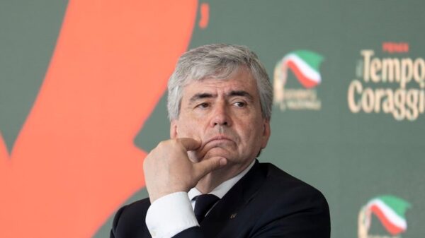 Itália supera Espanha e lidera pernoites na UE, diz ministro do Turismo