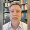 Daniel Taddone, presidente da Natitaliani, durante vídeo em que anuncia a suspensão da coleta de assinaturas para o referendo sobre a cidadania italiana | Foto: Reprodução/Natitaliani