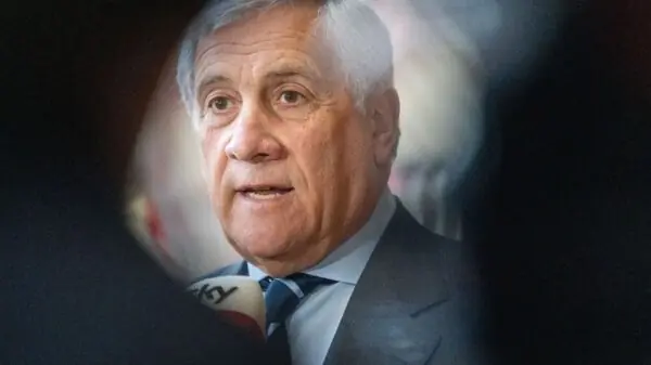 Antonio Tajani, vice-premiê e ministro das Relações Exteriores da Itália, durante compromisso oficial da Farnesina | Foto: AP Photo
