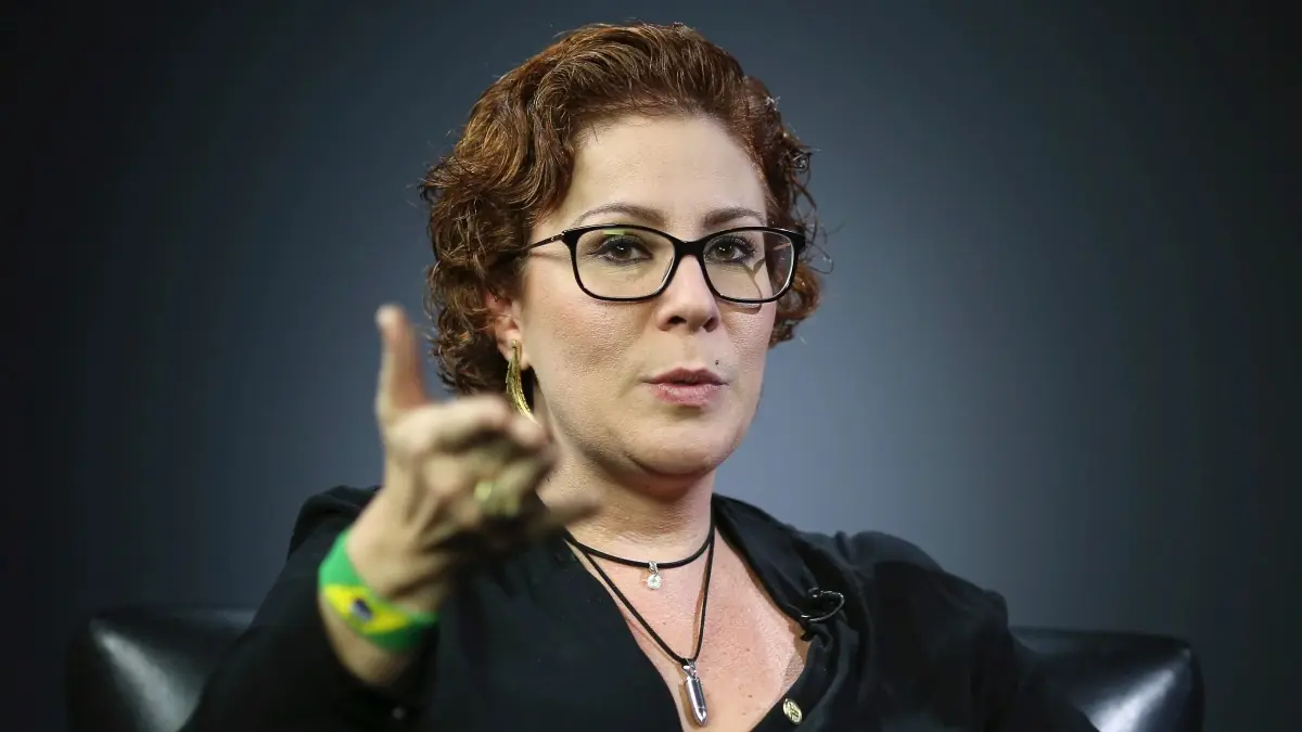 Carla Zambelli aguarda na Itália a análise de um novo pedido de extradição apresentado pelo Brasil