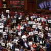 Câmara dos Deputados da Itália durante votação da reforma eleitoral que altera a representação dos italianos residentes no exterior.