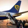 Avião da Ryanair; companhia amplia rotas internacionais a partir da Itália na temporada de inverno 2026/2027 | Foto: Getty Images