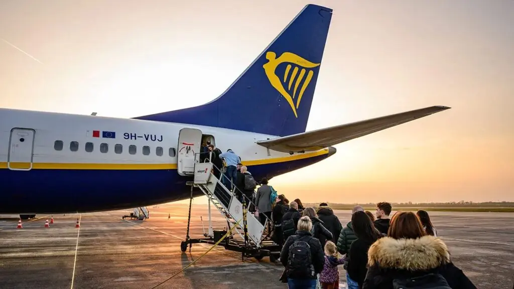 Avião da Ryanair; companhia amplia rotas internacionais a partir da Itália na temporada de inverno 2026/2027 | Foto: Getty Images