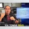 Eduardo Bolsonaro exibe passaporte italiano durante vídeo em que reage à decisão de Alexandre de Moraes sobre o cancelamento de seus documentos de viagem | Foto: Reprodução/Instagram
