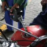 Guerra no Irã eleva custo de vida e pode pesar 1.415 euros no ano para famílias na Itália