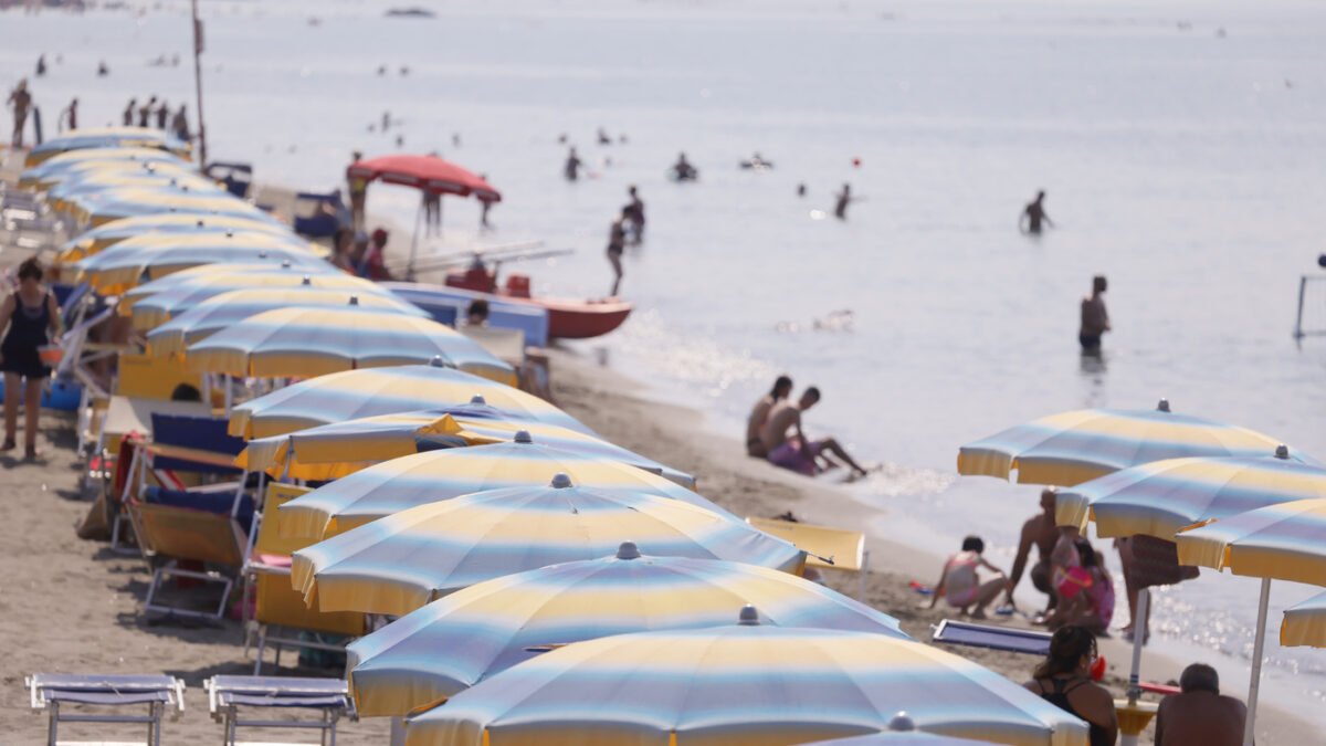 Itália publica edital-modelo para licitações de concessões de praia