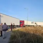 Protesto de caminhoneiros bloqueia tráfego nas autoestradas A1 e A30 na Itália
