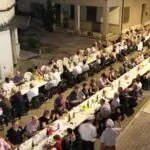 Jantares de comunidade se espalham por cidades da Itália