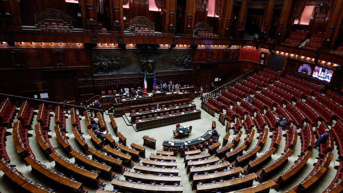 Itália vota reforma eleitoral que cria o Stabilicum e acaba com distritos