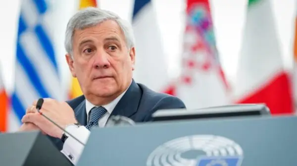 Antonio Tajani, líder do Forza Italia e ministro das Relações Exteriores, defendeu a reforma da cidadania por descendência em 2025
